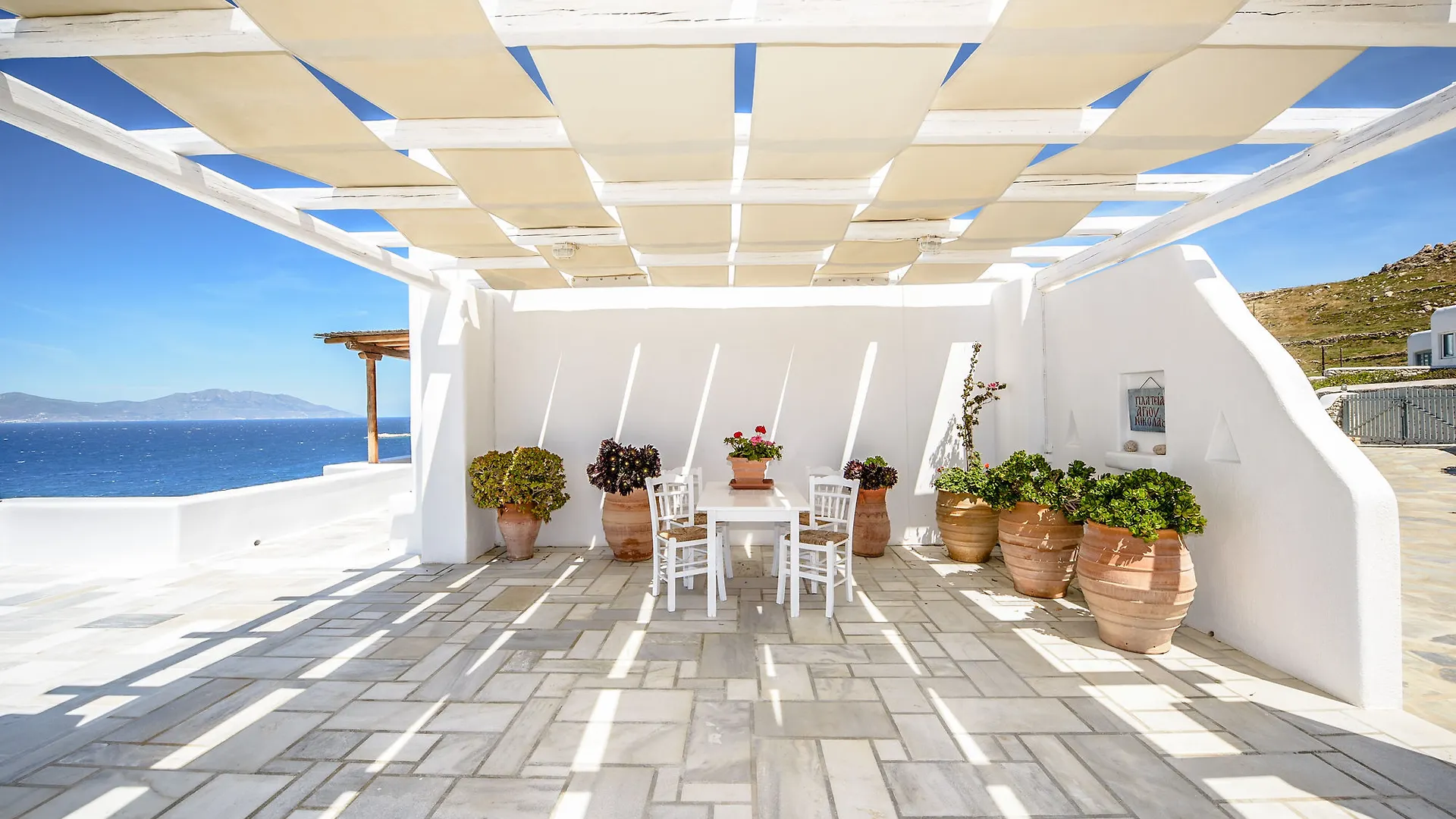Mykonos Art Villas Agios Ioannis Diakoftis Hotel