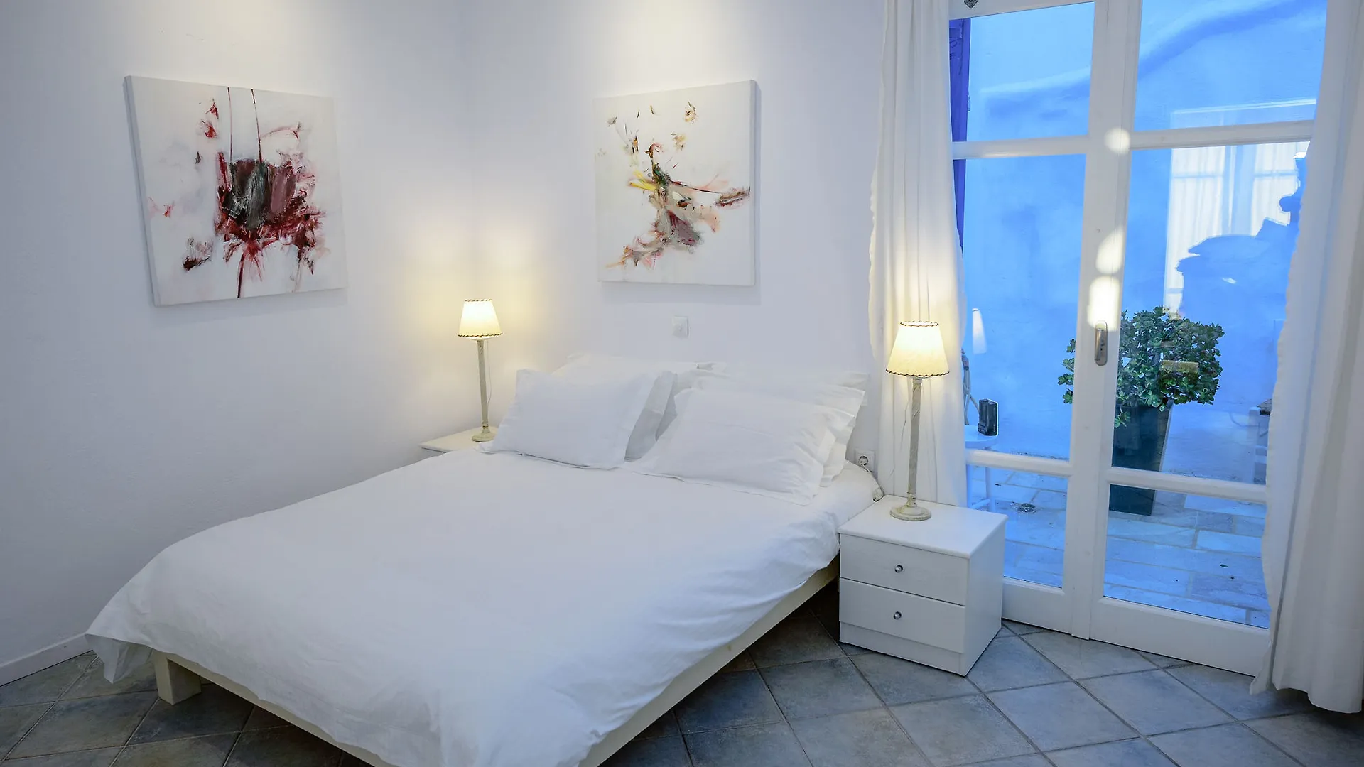**** Hotel Mykonos Art Villas Agios Ioannis Diakoftis Griechenland